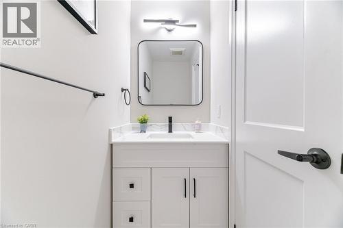 2392 Arnold Crescent, Burlington, ON - Indoor