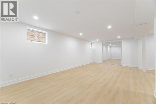 2392 Arnold Crescent, Burlington, ON - Indoor