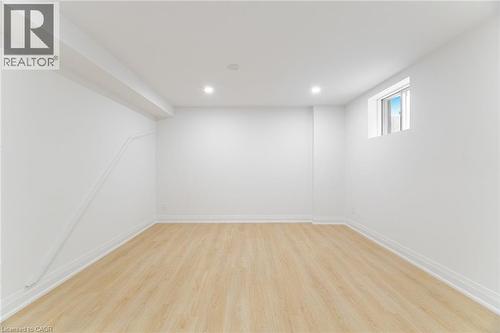 2392 Arnold Crescent, Burlington, ON - Indoor Photo Showing Other Room