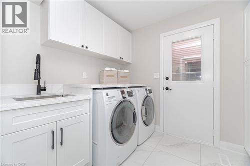 2392 Arnold Crescent, Burlington, ON - Indoor Photo Showing Laundry Room