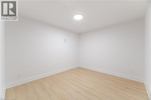 2392 Arnold Crescent, Burlington, ON - Indoor Photo Showing Other Room