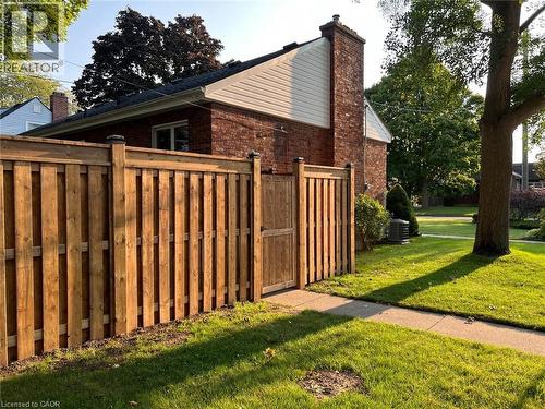 1 Bryant Court, Hamilton, ON 