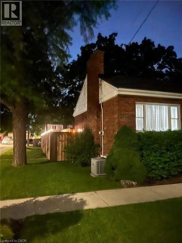 1 Bryant Court, Hamilton, ON 