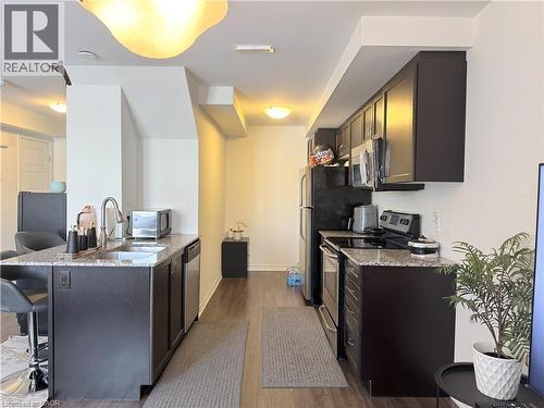 922 Apple Hill Lane, Kitchener, ON - Indoor Photo Showing Kitchen