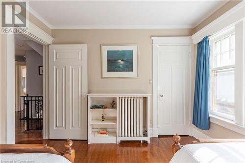 74 Chedoke Avenue, Hamilton, ON - Indoor Photo Showing Bedroom