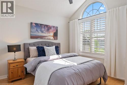 2357 Woodfield Road, Oakville, ON - Indoor Photo Showing Bedroom
