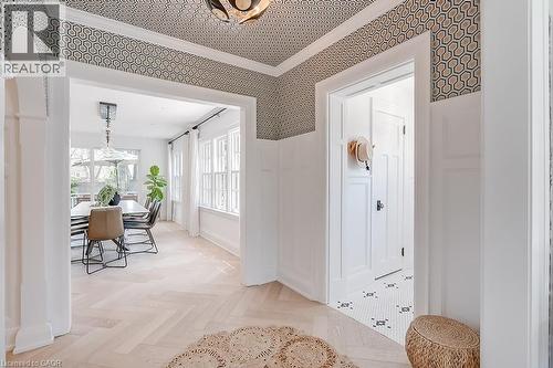 1060 Mohawk Road, Burlington, ON - Indoor Photo Showing Other Room