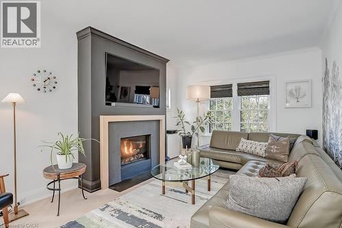 1060 Mohawk Road, Burlington, ON - Indoor Photo Showing Living Room With Fireplace