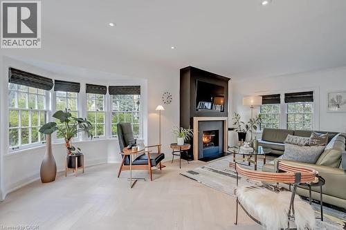1060 Mohawk Road, Burlington, ON - Indoor Photo Showing Living Room With Fireplace