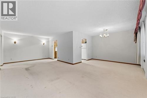400 Champlain Boulevard Unit# 305, Cambridge, ON - Indoor Photo Showing Other Room
