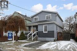 171 PALING Avenue  Hamilton, ON L8H 5J6