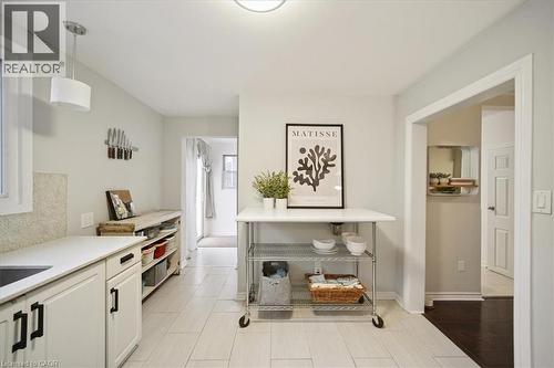 171 Paling Avenue, Hamilton, ON - Indoor Photo Showing Kitchen