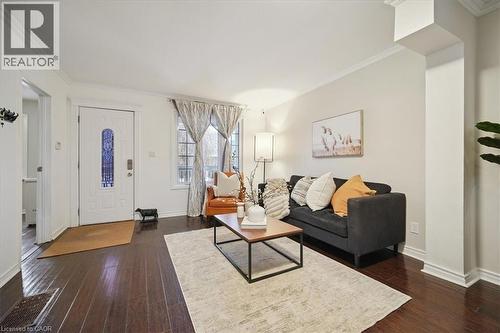 171 Paling Avenue, Hamilton, ON - Indoor Photo Showing Living Room