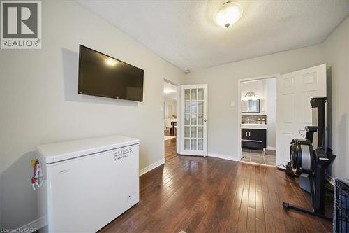 171 Paling Avenue, Hamilton, ON - Indoor