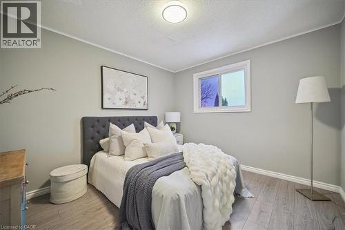 171 Paling Avenue, Hamilton, ON - Indoor Photo Showing Bedroom