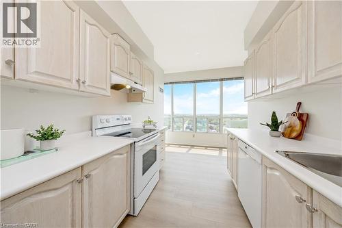 100 Millside Drive Unit# Ss01, Milton, ON - Indoor Photo Showing Kitchen