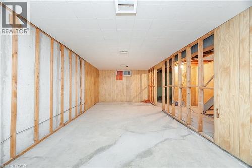 21 Horning Drive, Hamilton, ON - Indoor Photo Showing Other Room