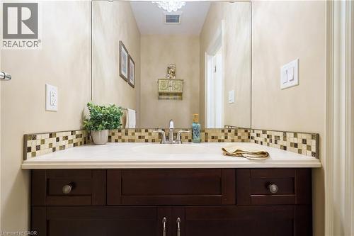 8952 Black Forest Crescent, Niagara Falls, ON - Indoor Photo Showing Bathroom