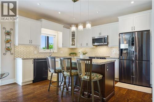 8952 Black Forest Crescent, Niagara Falls, ON - Indoor Photo Showing Kitchen With Upgraded Kitchen