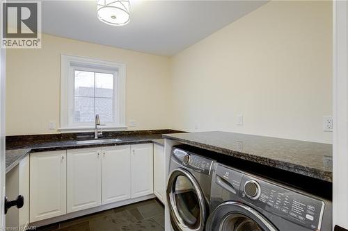 1041 8Th Concession Road W, Flamborough, ON - Indoor Photo Showing Laundry Room
