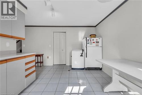 36 Macklin Street N, Hamilton, ON - Indoor Photo Showing Kitchen