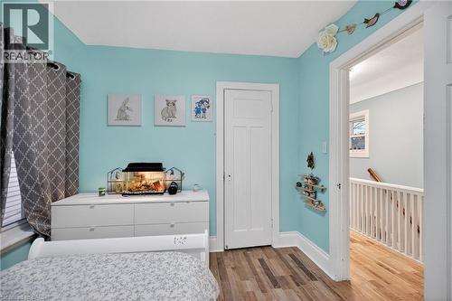 27 Mayflower Avenue, Hamilton, ON - Indoor Photo Showing Bedroom