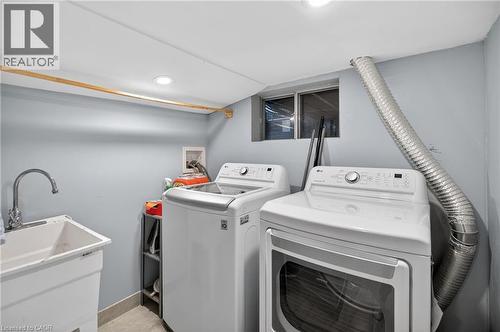 27 Mayflower Avenue, Hamilton, ON - Indoor Photo Showing Laundry Room