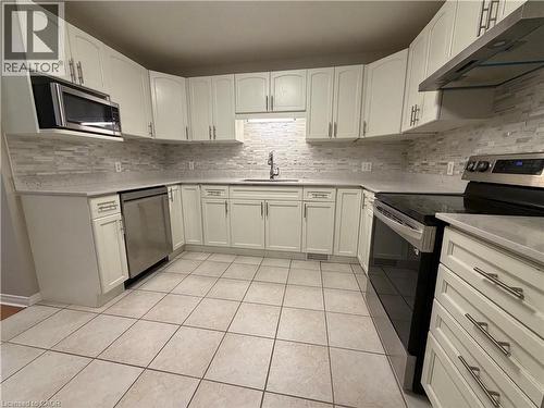 226 Scott Road, Cambridge, ON - Indoor Photo Showing Kitchen