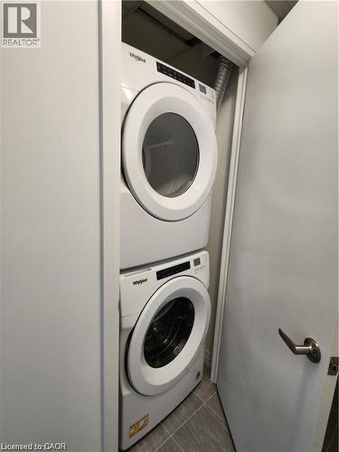 108 Garment Street Unit# 708, Kitchener, ON - Indoor Photo Showing Laundry Room