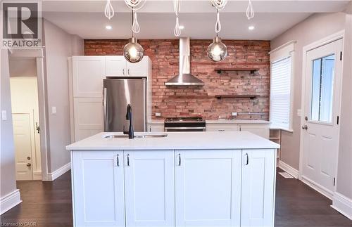 451 KING WILLIAM Street  Hamilton, ON L8L 1R1