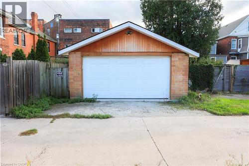 451 King William Street, Hamilton, ON - Outdoor