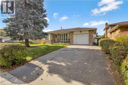 14 BURDOCK Boulevard  Brantford, ON N3R 6B6