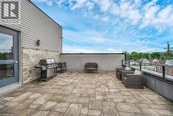 Roof Top Patio with Community BBQ - 