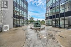 Courtyard between the 2 Buildings - 