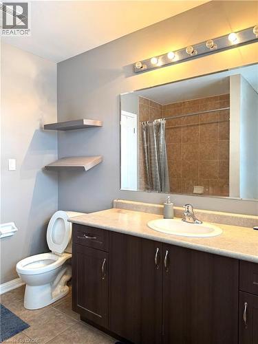 183 Chase Crescent, Cambridge, ON - Indoor Photo Showing Bathroom