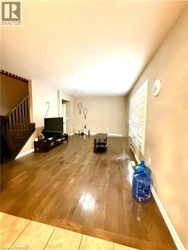 183 Chase Crescent, Cambridge, ON - Indoor Photo Showing Other Room