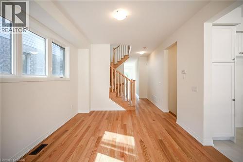 377 Provident Way, Hamilton, ON - Indoor Photo Showing Other Room