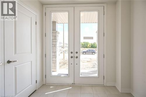 377 Provident Way, Hamilton, ON - Indoor Photo Showing Other Room