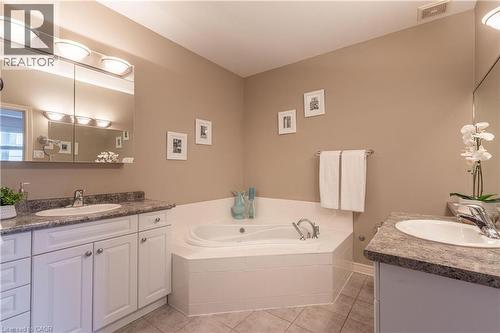8142 Costabile Drive Unit# 7, Niagara Falls, ON - Indoor Photo Showing Bathroom