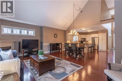 8142 Costabile Drive Unit# 7, Niagara Falls, ON - Indoor Photo Showing Living Room