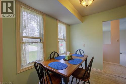 271 Forest Glen Crescent, Mount Forest, ON - Indoor Photo Showing Dining Room