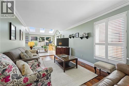 3043 Vanderbilt Road, Mississauga, ON - Indoor Photo Showing Living Room