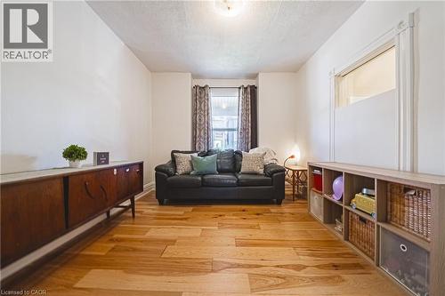 215 Mary Street, Hamilton, ON - Indoor