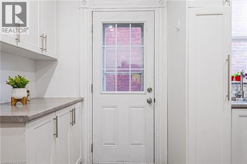 215 Mary Street, Hamilton, ON - Indoor Photo Showing Other Room