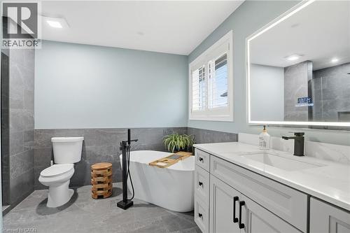 75 Etherington Crescent, Binbrook, ON - Indoor Photo Showing Bathroom