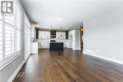 8 Cesar Place, Ancaster, ON - Indoor