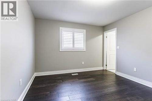 8 Cesar Place, Ancaster, ON - Indoor Photo Showing Other Room