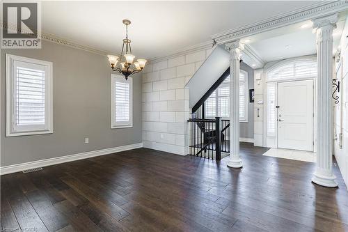 8 Cesar Place, Ancaster, ON - Indoor Photo Showing Other Room