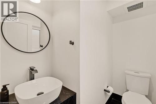 257 Strathcona Drive, Burlington, ON - Indoor Photo Showing Bathroom