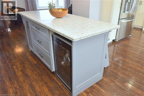 65 Rolston Drive, Hamilton, ON - Indoor Photo Showing Kitchen